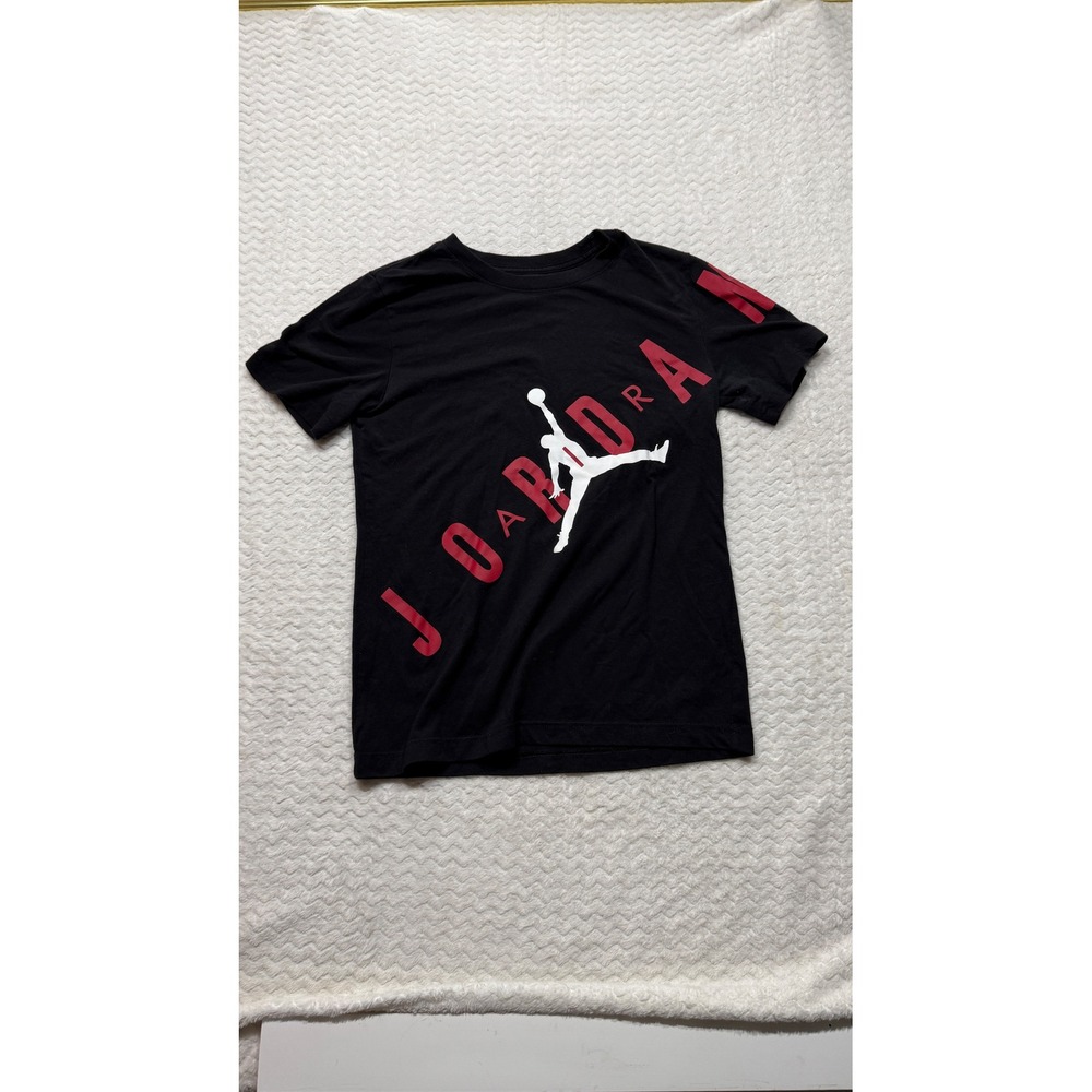 Jordan Boys Large 12-13 Black Red Jumpman Graphic T-Shirt A512-023